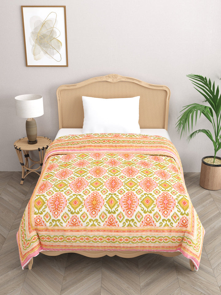 Multicolor-Ikat-Printed-Single-Bed-Quilt-With-Cotton-Filling