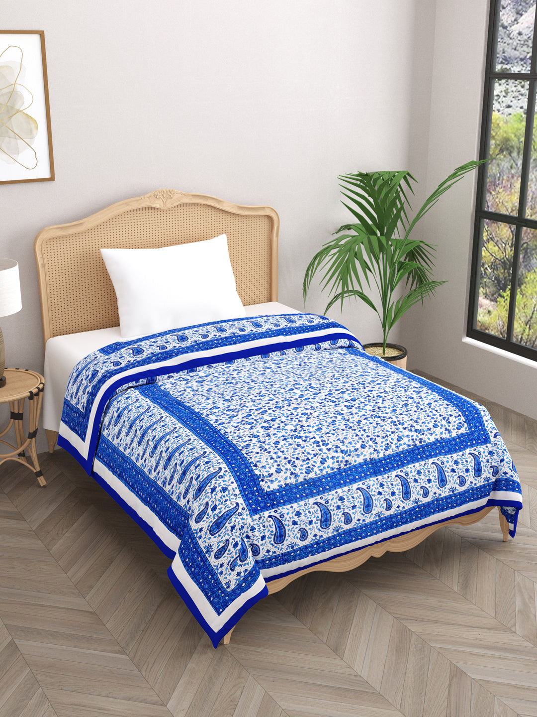 Blue-&-White-Cotton-Floral-Printed-Single-Bed-Quilt