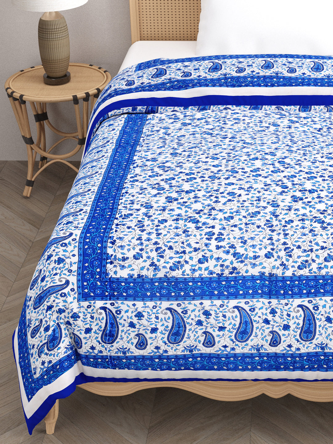 Blue-&-White-Cotton-Floral-Printed-Single-Bed-Quilt