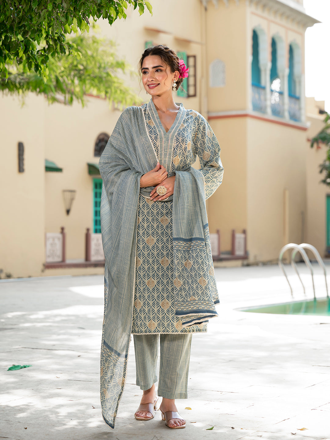Grey-Cotton-Floral-Print-Pure-Straight-3-Piece-Kurta-Set