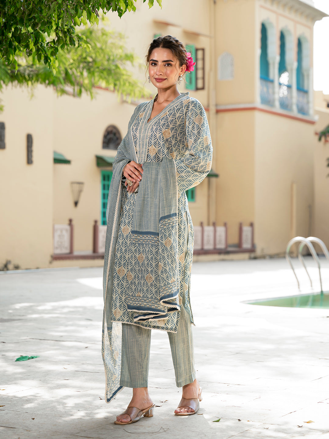 Grey-Cotton-Floral-Print-Pure-Straight-3-Piece-Kurta-Set