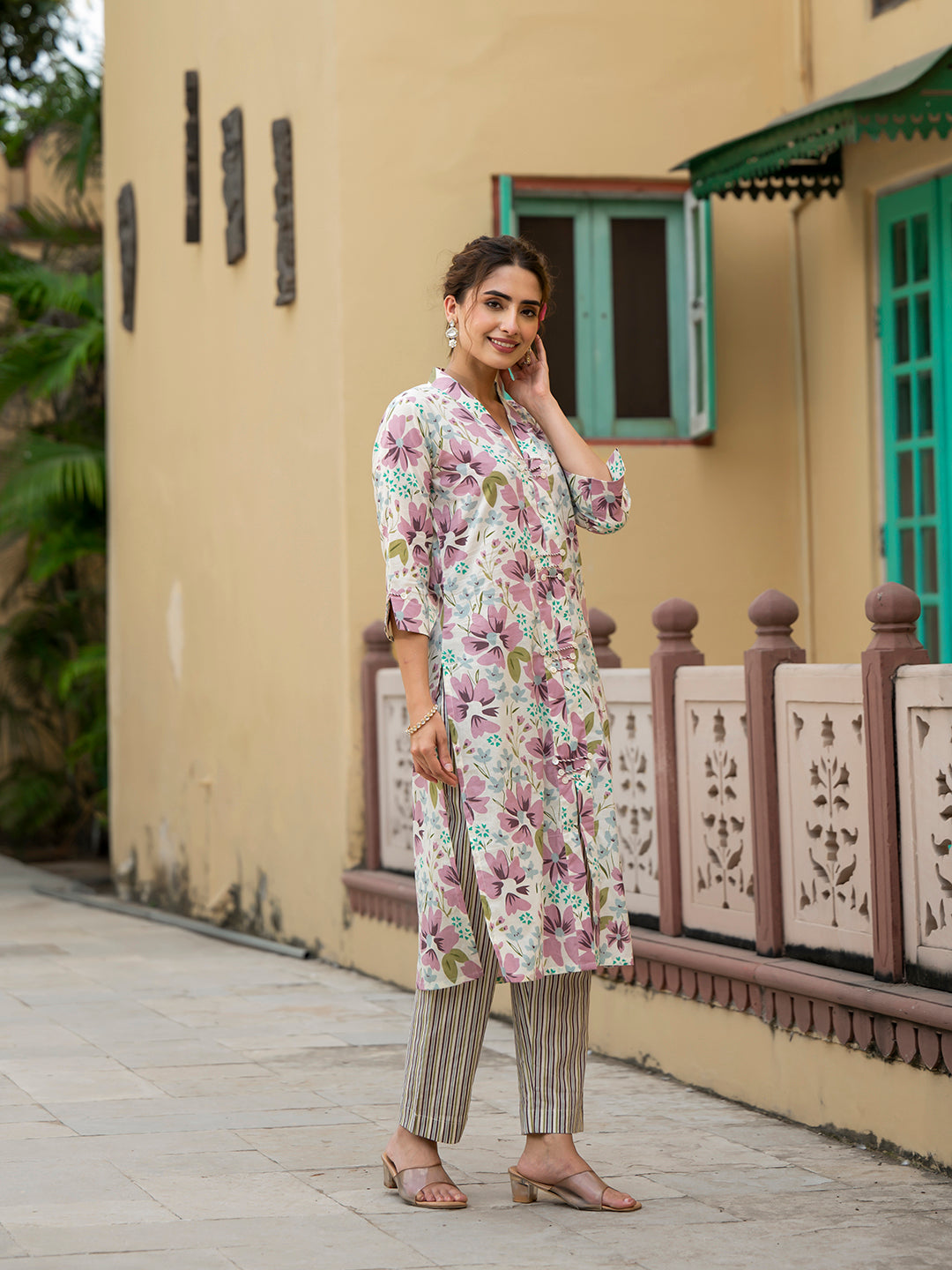 Lavender-Cotton-Print-Straight-2-Piece-Kurta-Set