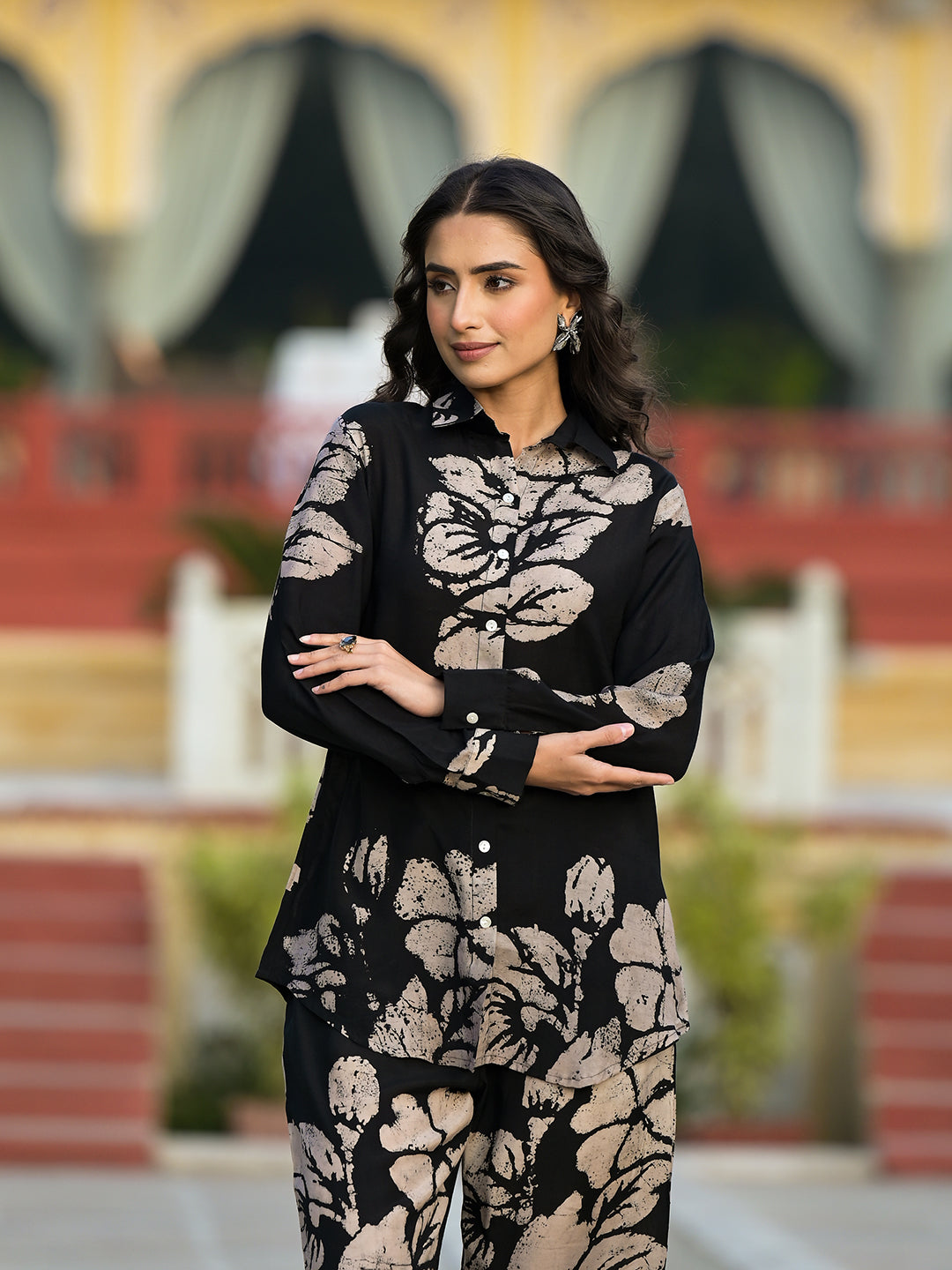 Black-Muslin-Hand-Painted-2-Piece-Kurta-Set
