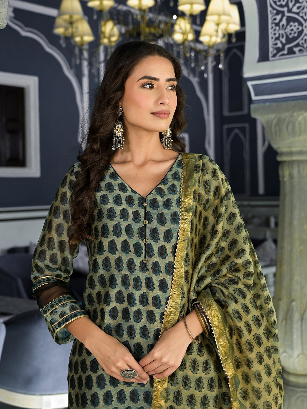 Green-Maheshwari-Silk-Ethnic-Printed-3-Piece-Kurta-Set