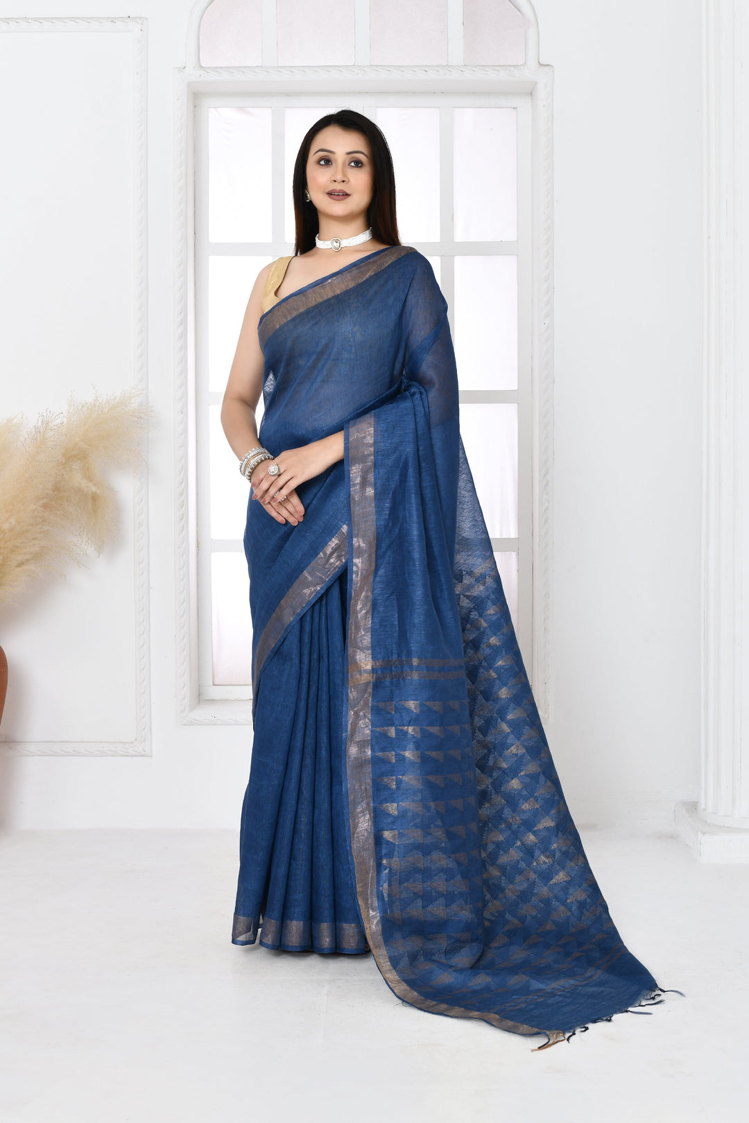 Dark-Blue-Tussar-Linen-Handloom-Saree-With-Woven-Zari-Pallu