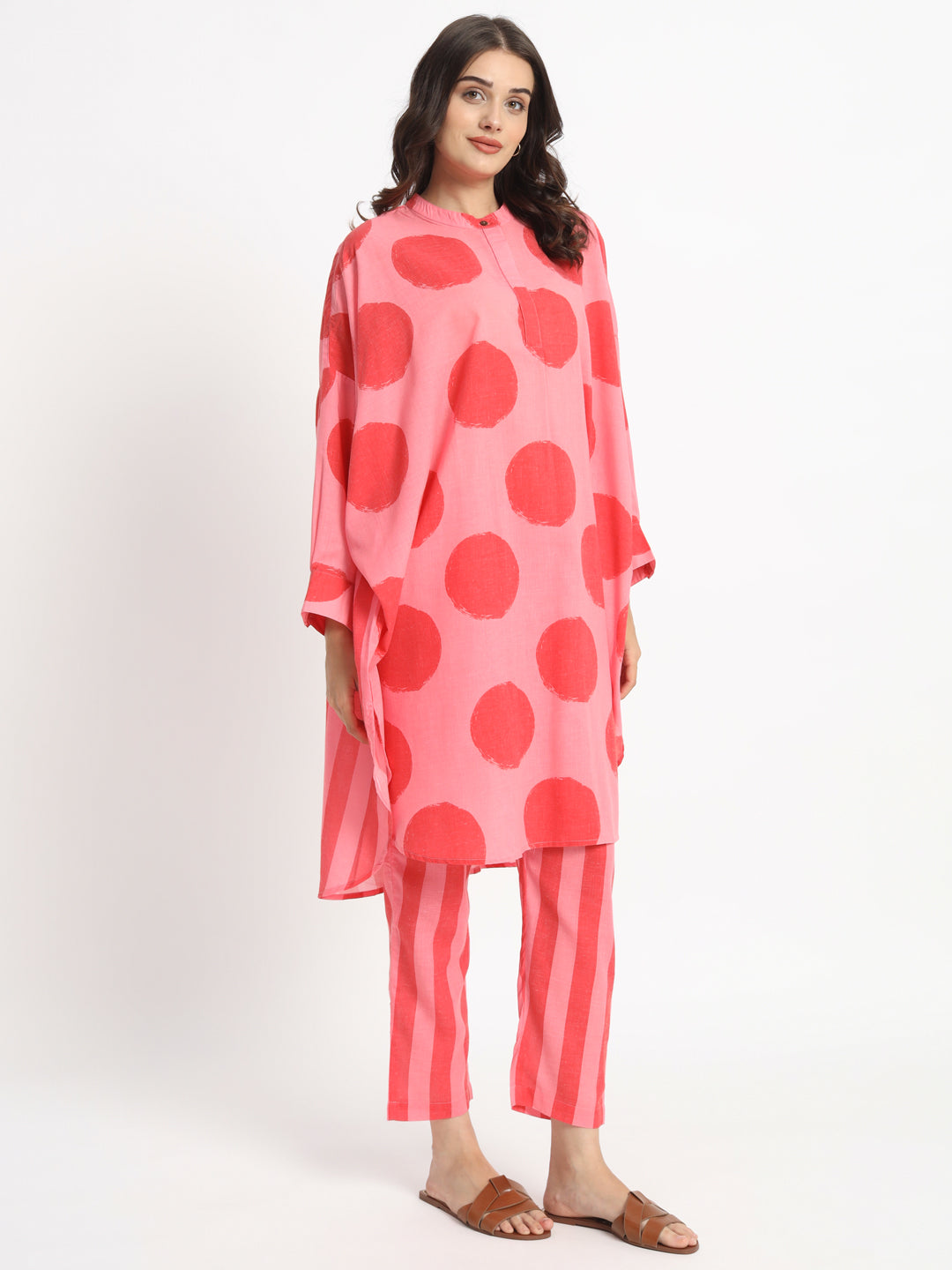 Dots-&-Dashes-Pink-&-Red-Cotton-Blend-High-Low-2-Piece-Kurta-Sets