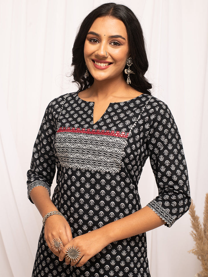 Black-Cotton-Floral-Print-Straight-Kurta