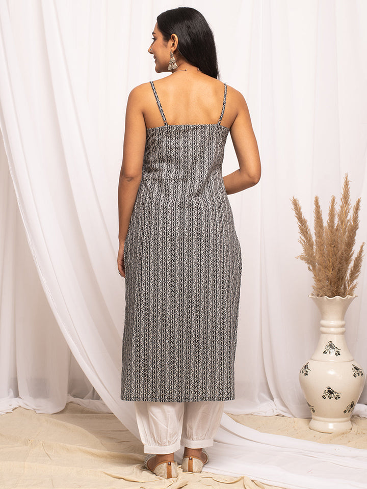 Black-Cotton-Striped-Sleeveless-Straight-Kurta