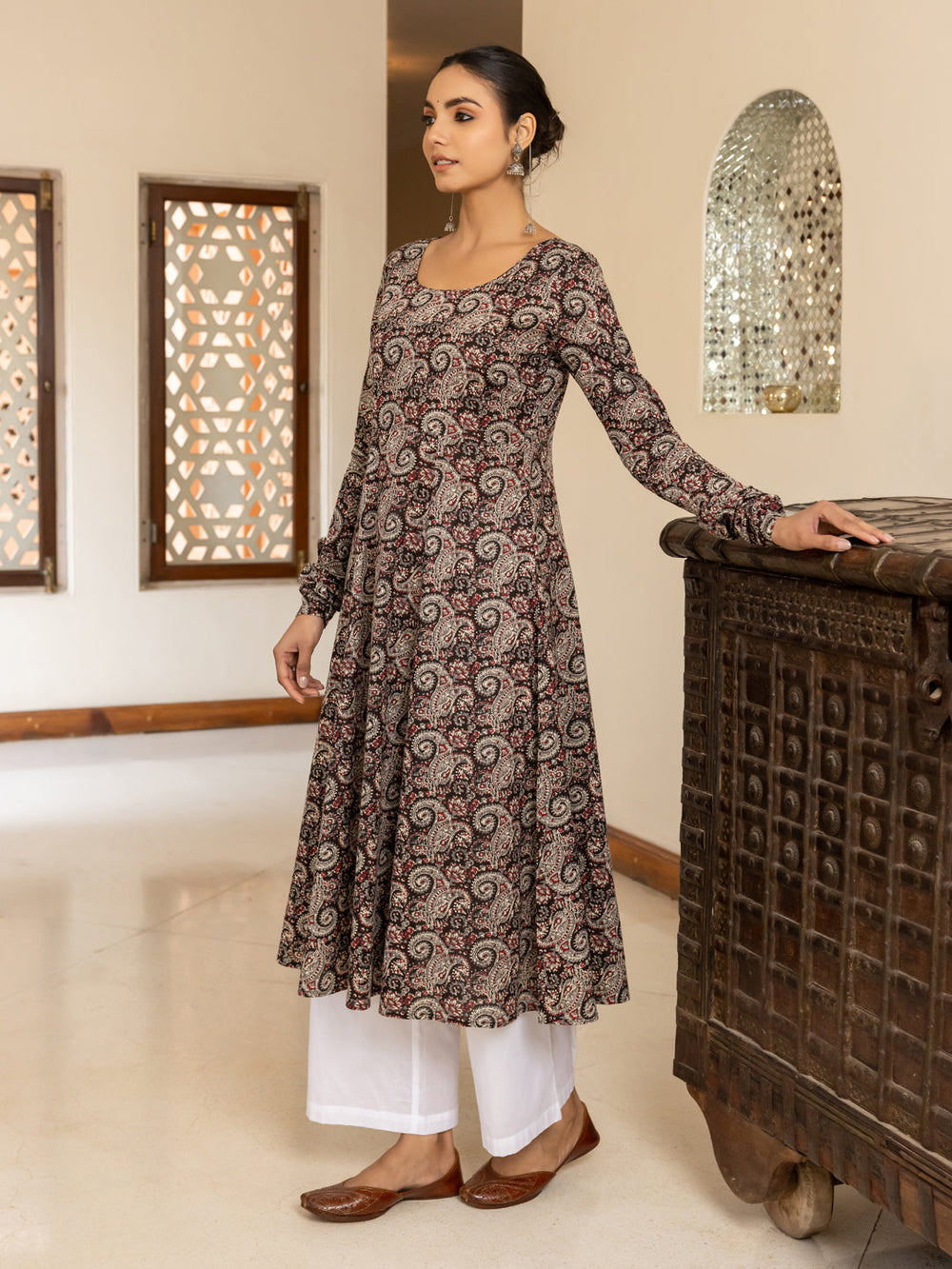 Brown-Cotton-Paisley-Printed-Anarkali-Kurta