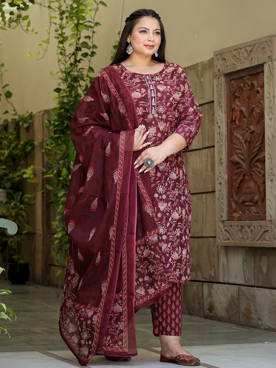 Maroon-Cotton-Plus-Size-Gotta-Patti-3-Piece-Kurta-Set