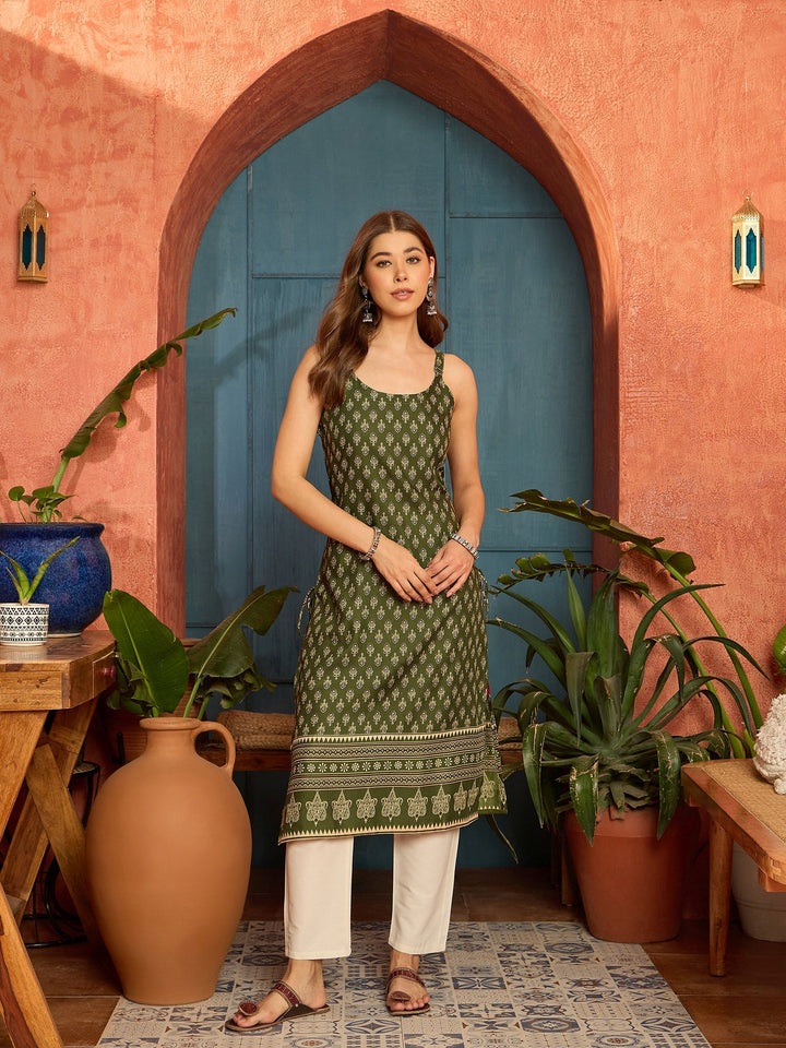 Green Ethnic Motif Printed Rayon Straight Kurta