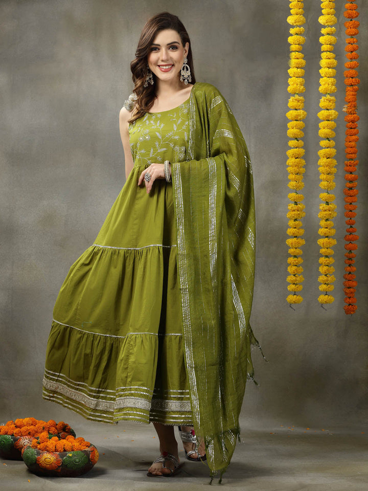 Green-Cotton-Embroidered-Tiered-2-Piece-Kurta-Set