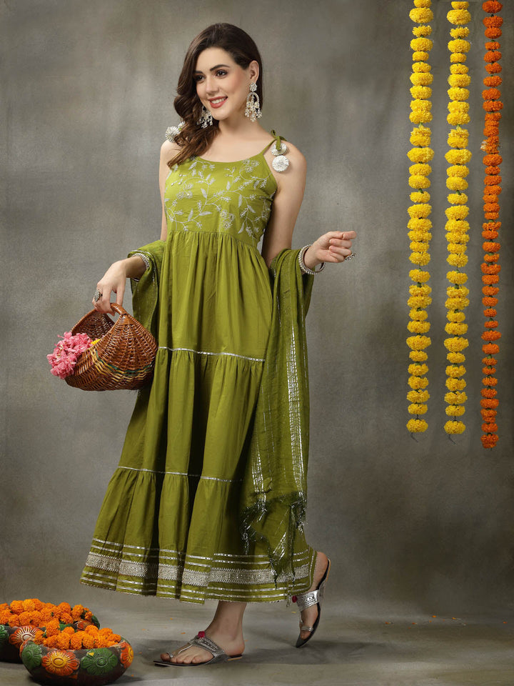 Green-Cotton-Embroidered-Tiered-2-Piece-Kurta-Set