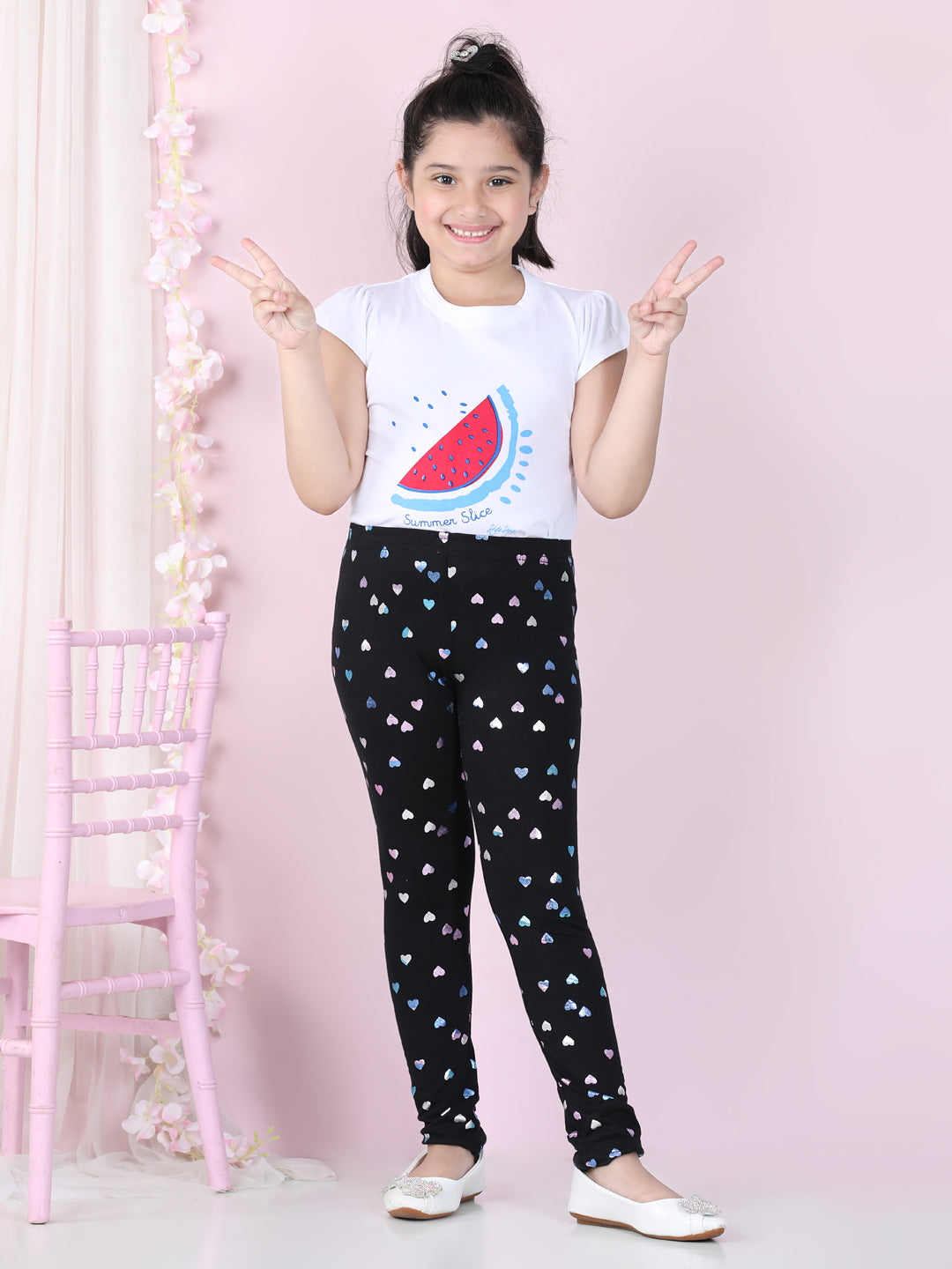 Girls Black Cotton Lycra Heart Foil Printed Leggings