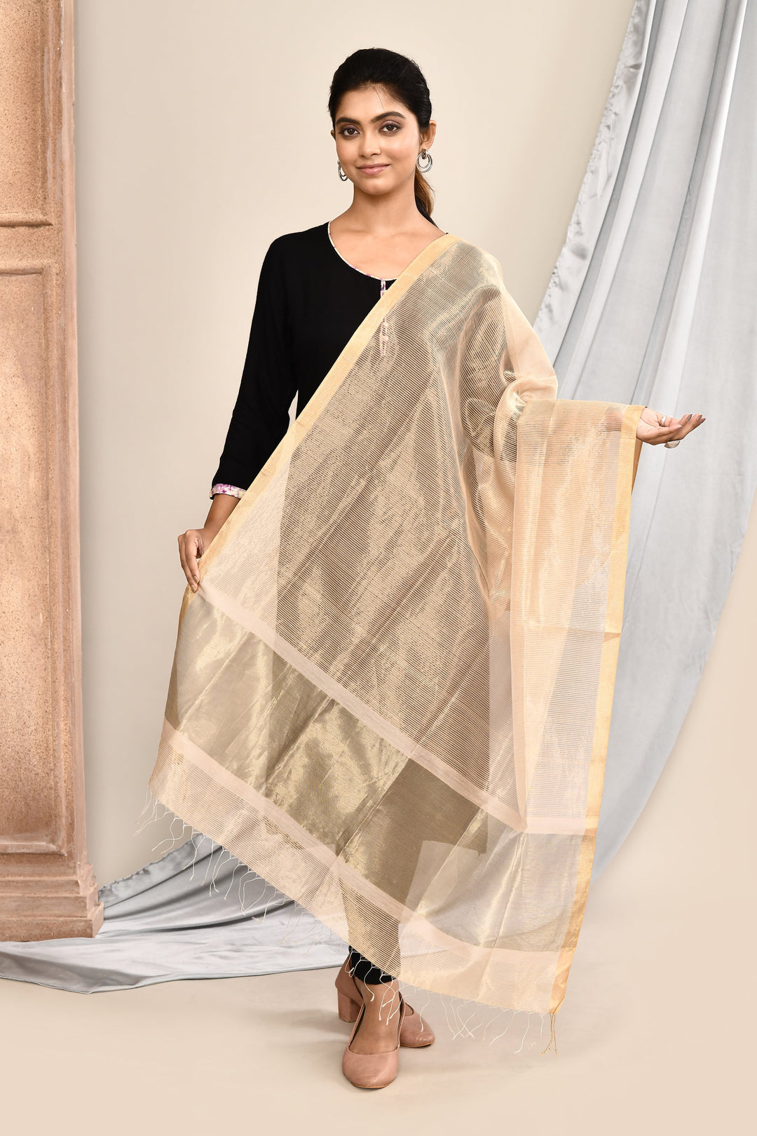 ZERESOUQ-Golden-Maheshwari-Solid-Dupatta