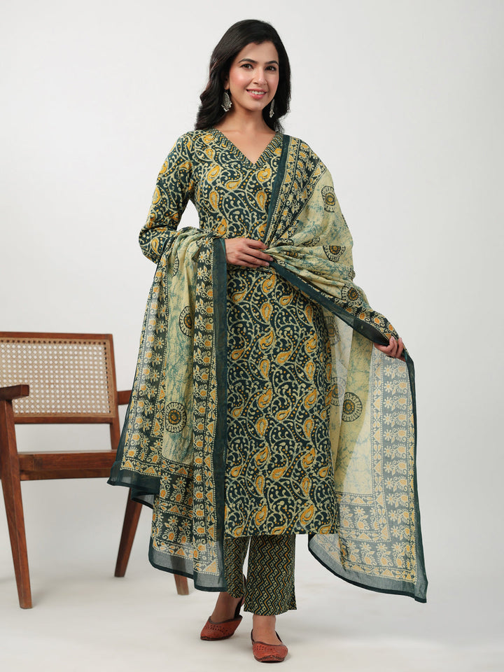 Green-Cambric-Ethnic-Motif-Printed-Straight-3-Piece-Kurta-Set