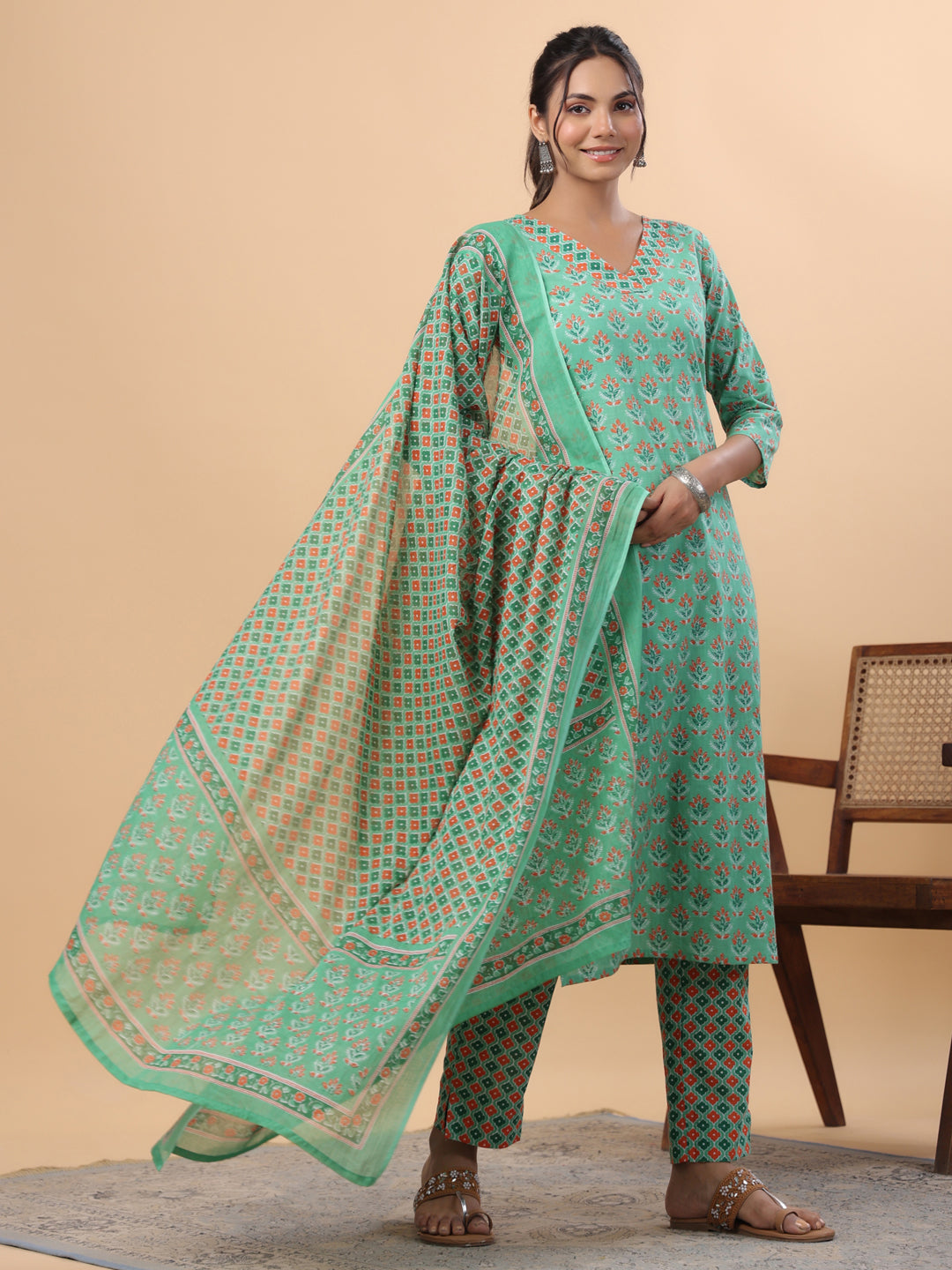 Green-Cambric-Ethnic-Motifs-Print-Regular-3-Piece-Kurta-Set