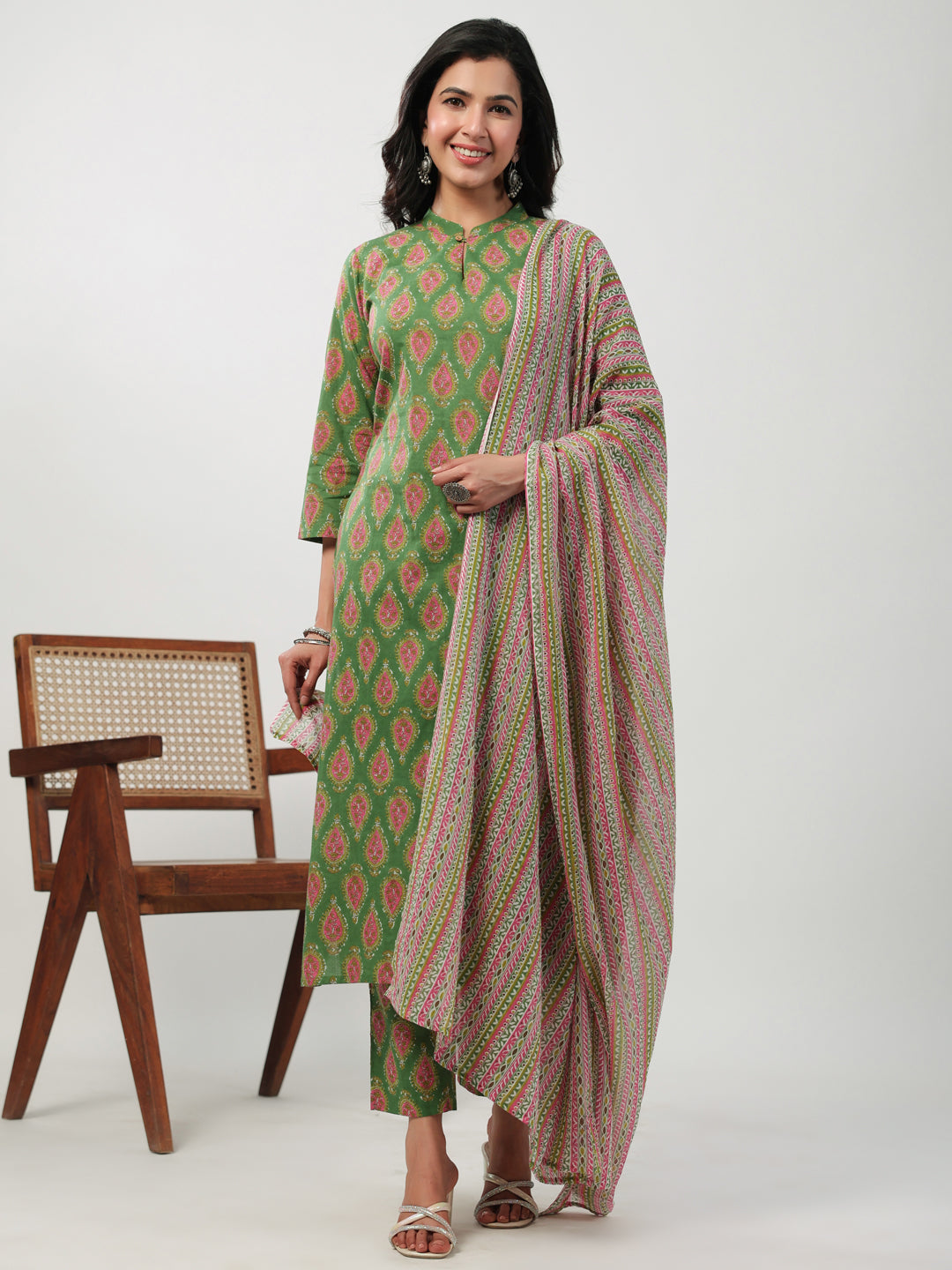 Green-Cambric-Straight-3-Piece-Kurta-Set