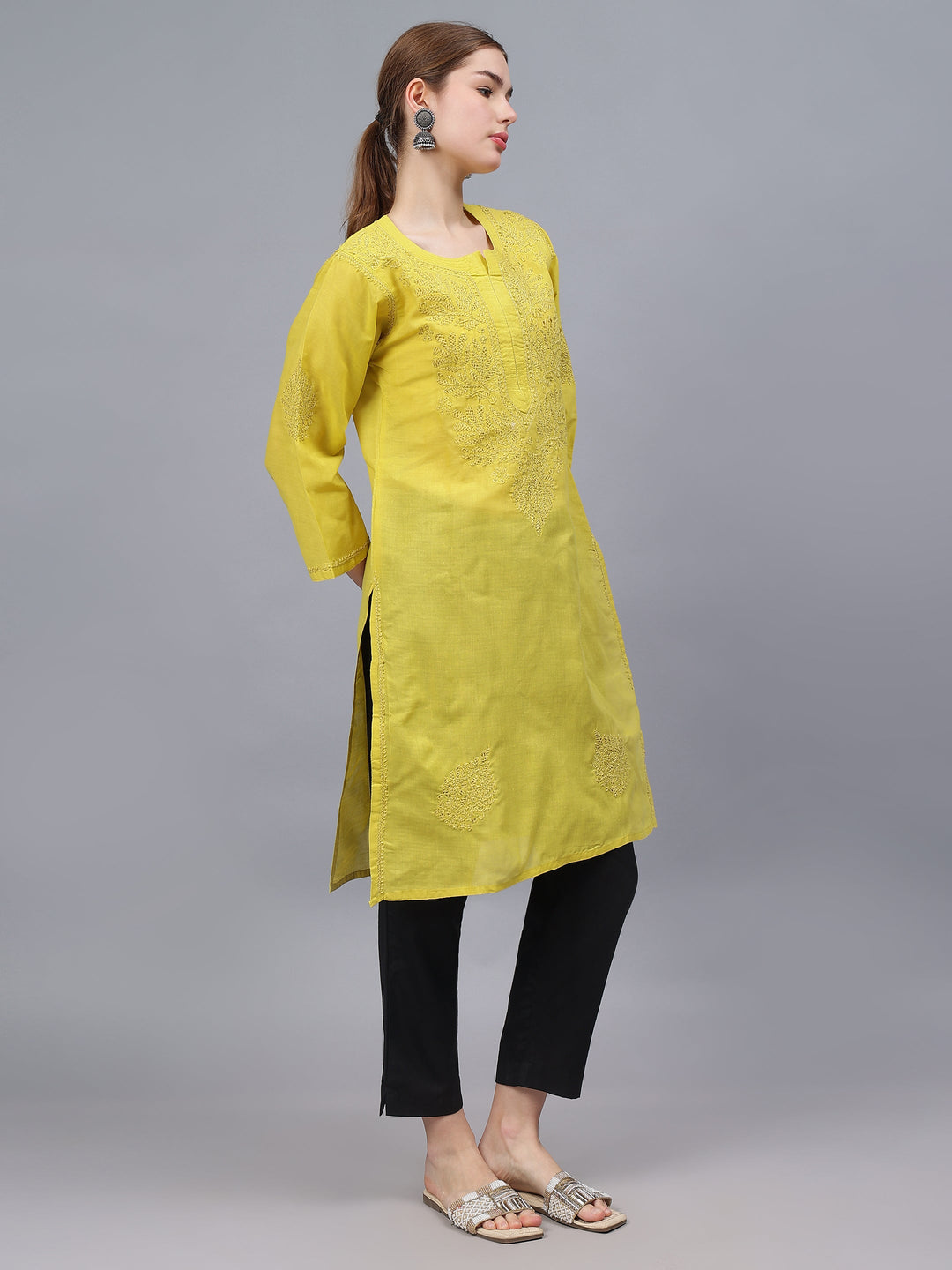 Green-Cotton-Embroidered-Chikankari-Kurti