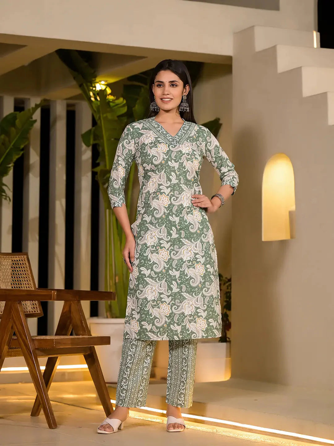 Green-Cotton-Paisley-Print-Straight-3-Piece-Kurta-Set