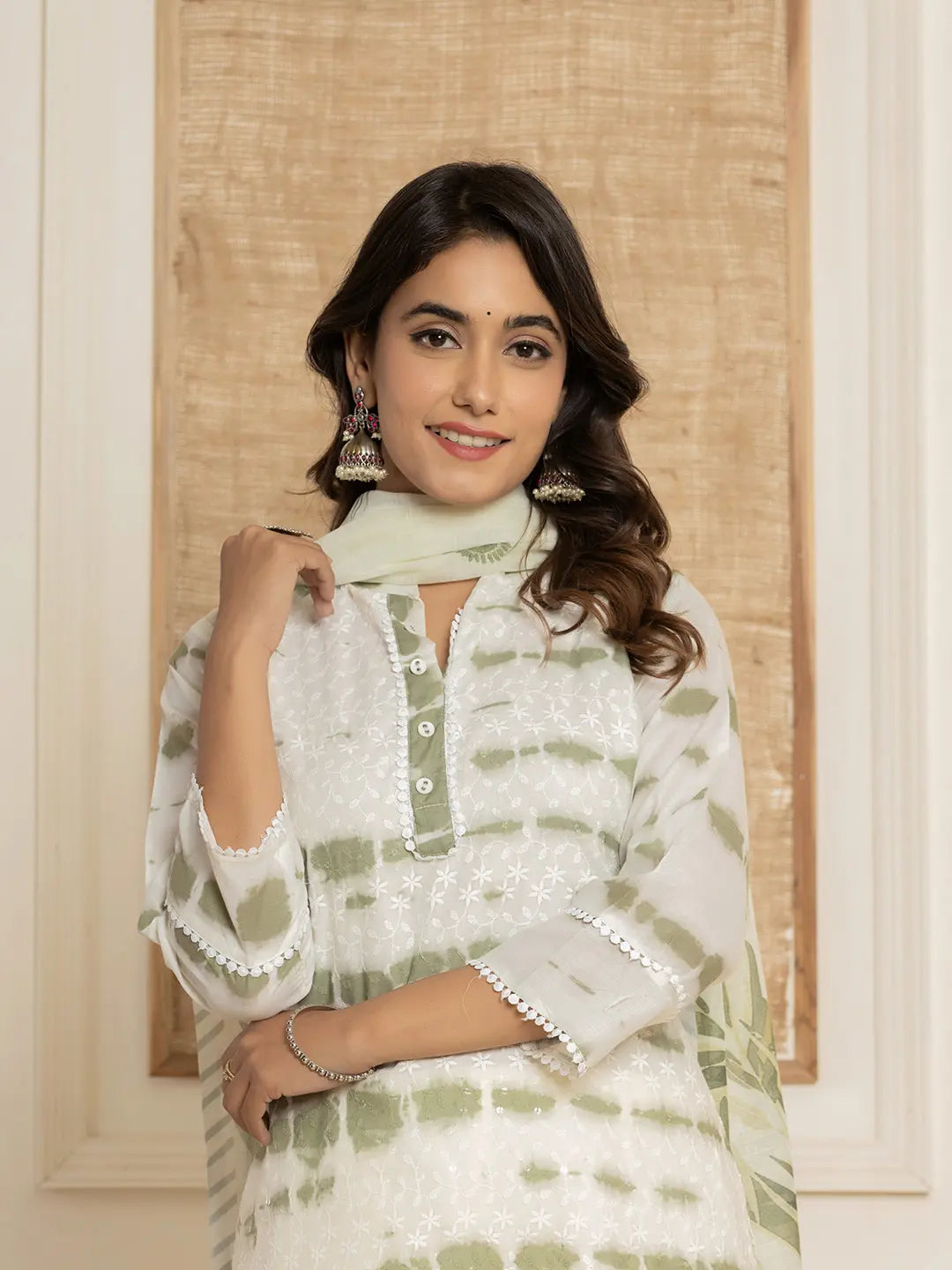 Green-Cotton-Embroidery-Have-A-Lining-3-Piece-Kurta-Set