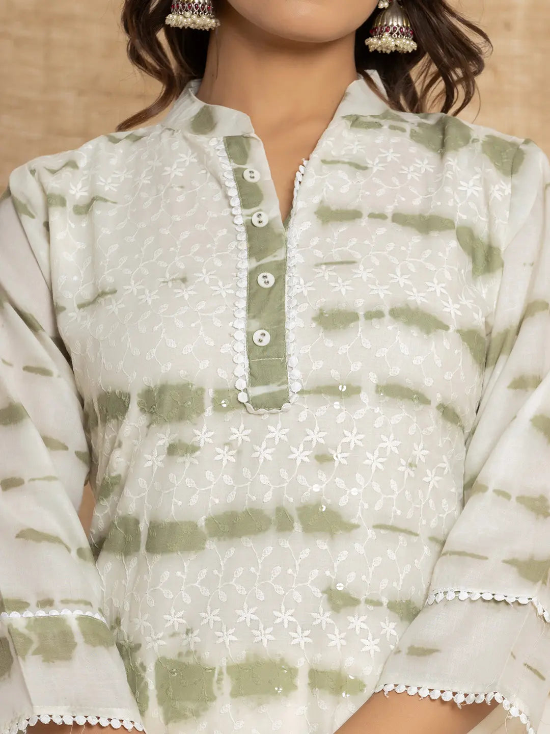 Green-Cotton-Embroidery-Have-A-Lining-3-Piece-Kurta-Set