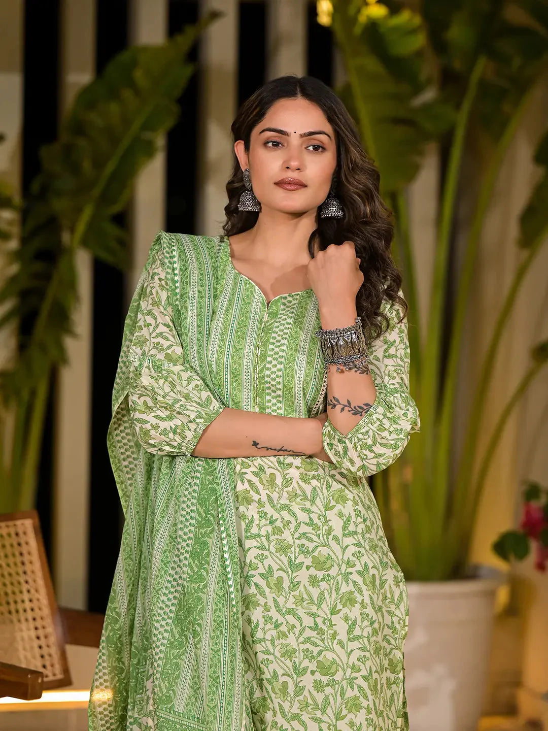 Green-Cotton-Leaf-Print-Piping-On-Yoke-3-Piece-Kurta-Set