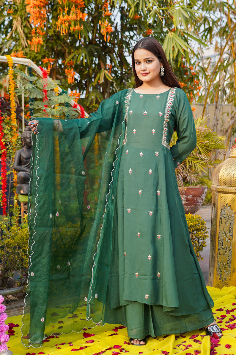Green-Musline-Silk-Embroidery-3-Piece-Anarkali-Set
