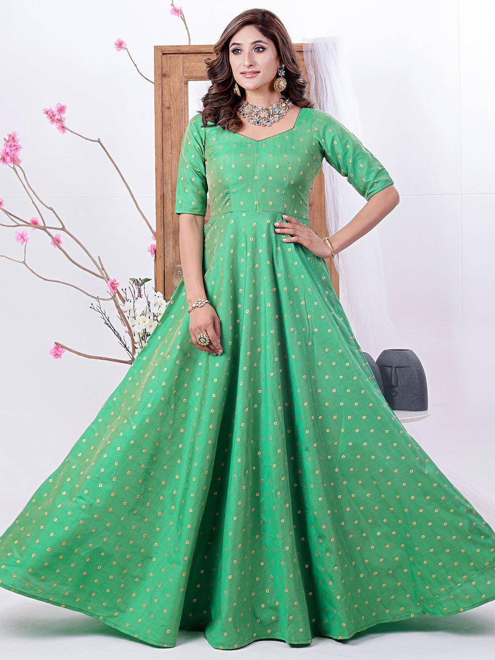 Green-Polyester-Square-Neck-Taffeta-Gown