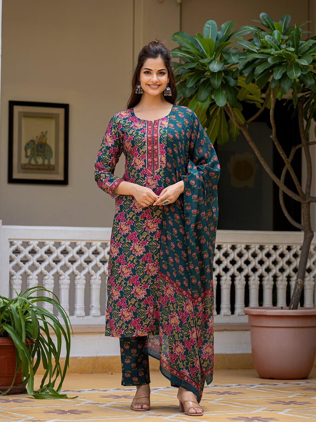 Green-Rayon-Blend-Floral-Printed-3-Piece-Kurta-Set