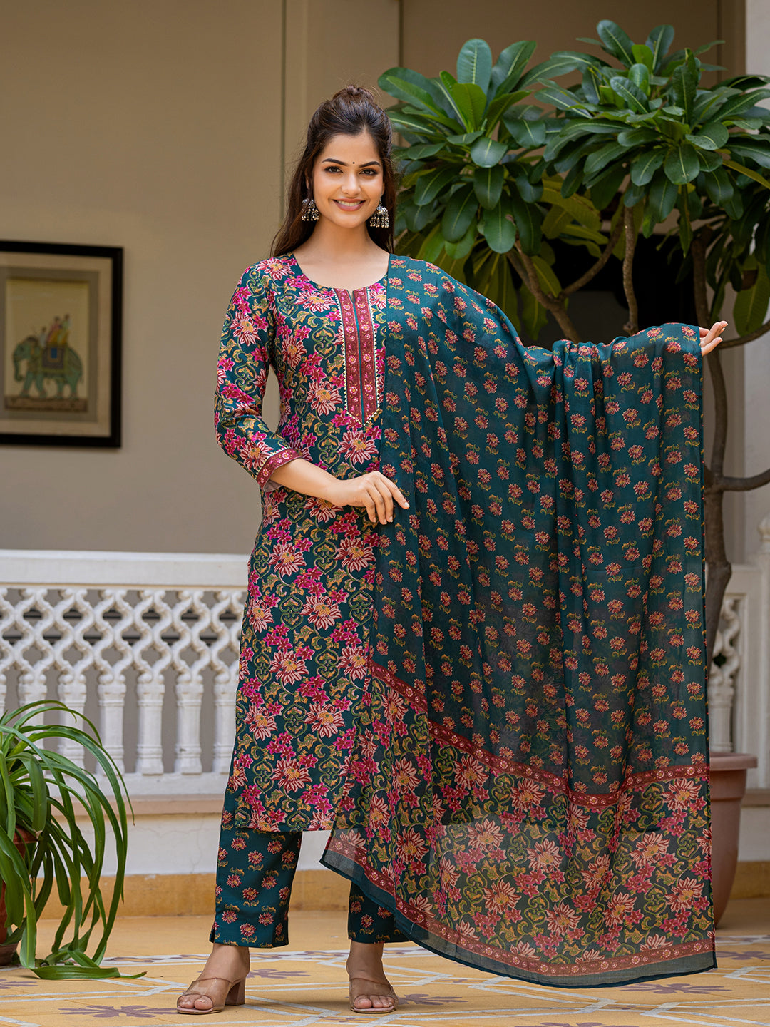 Green-Rayon-Blend-Floral-Printed-3-Piece-Kurta-Set