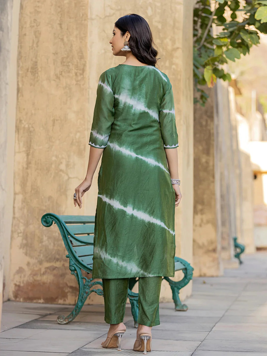 Green-Silk-Blend-Tie-Dye-Lace-Work-Yoke-2-Piece-Kurta-Set