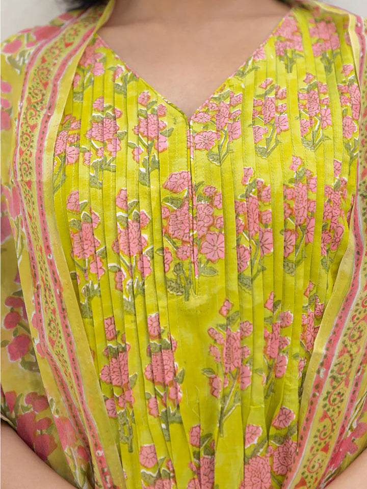 ZERESOUQ-Green-Viscose-Rayon-Floral-Printed-3-Piece-Kurta-Sets