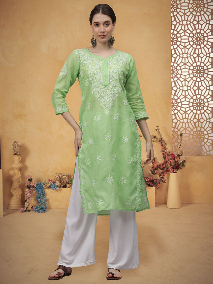 Green-&-White-Cotton-Embroidered-Chikankari-Kurta