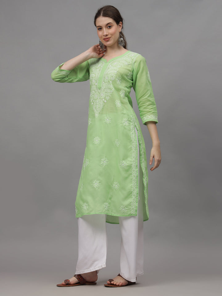 Green-&-White-Cotton-Embroidered-Chikankari-Kurta