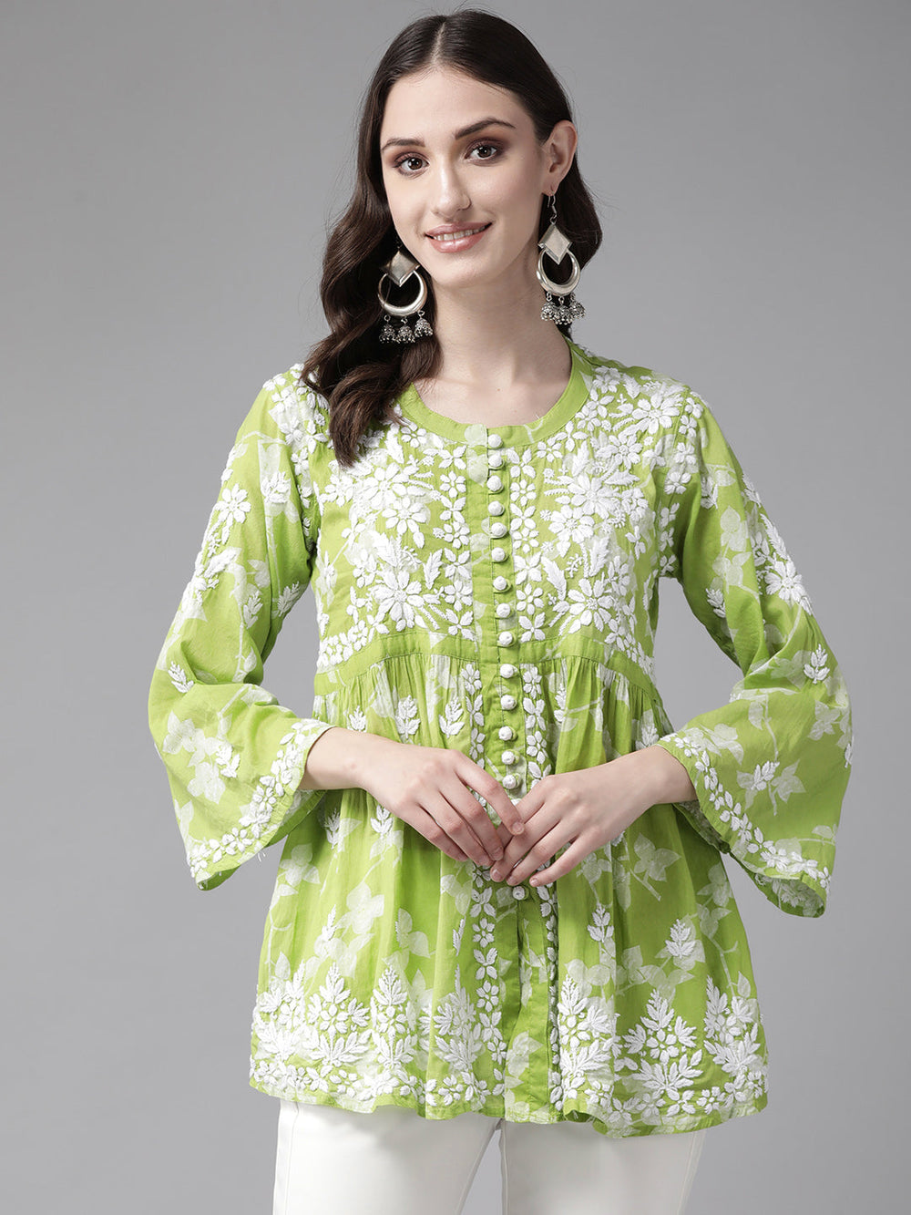 Green-&-White-Cotton-Floral-Hand-Embroidery-Chikankari-Kurti