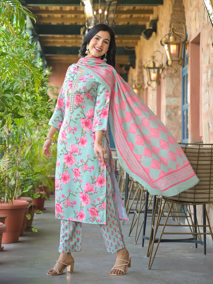 Green-&-Pink-Rayon-Blend-Floral-Printed-3-Piece-Kurta-Set