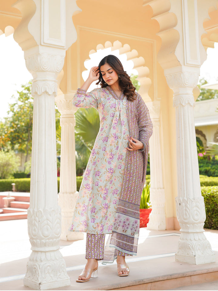 Green-Rayon-Blend-Floral-Printed-Straight-3-Piece-Kurta-Set