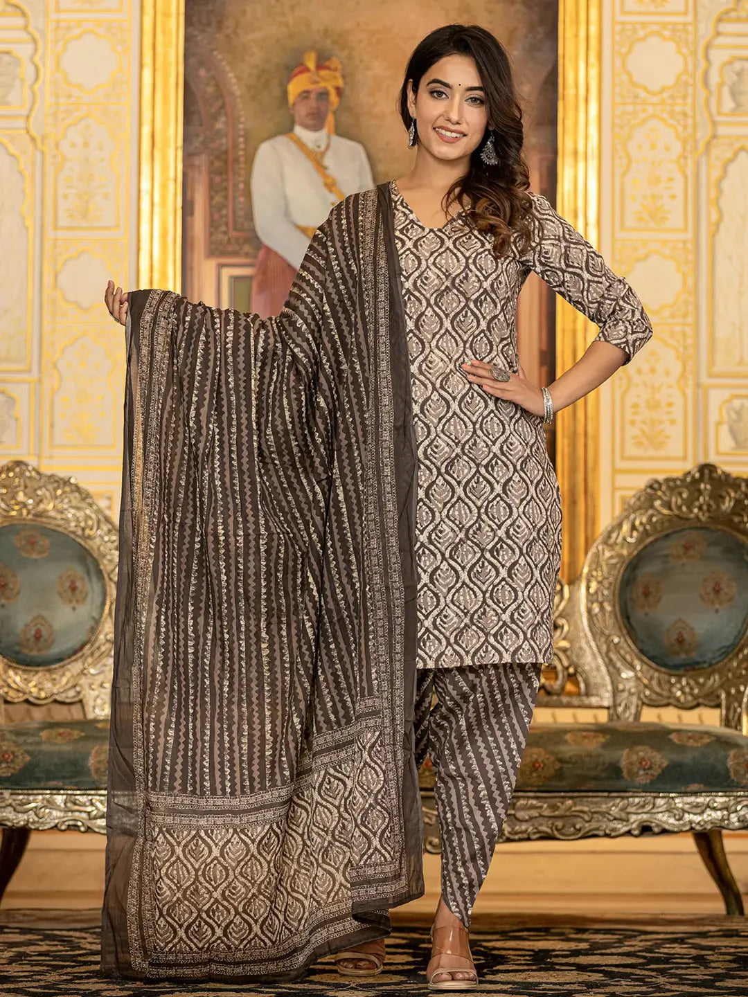 Grey-Cotton-Ethnic-Motifs-Straight-3-Piece-Kurta-Set