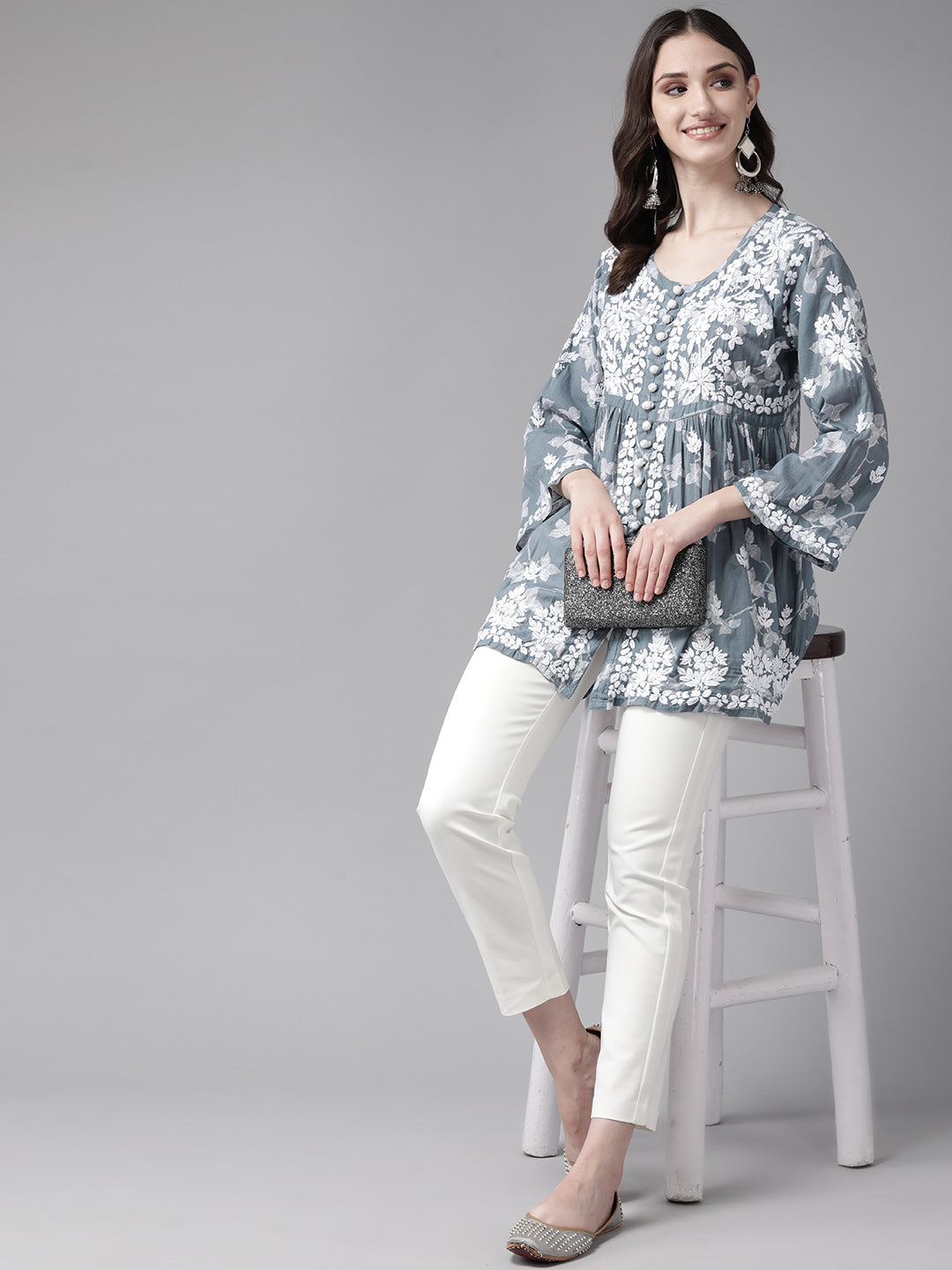 Grey-&-White-Cotton-Floral-Embroidered-Chikankari-Kurti