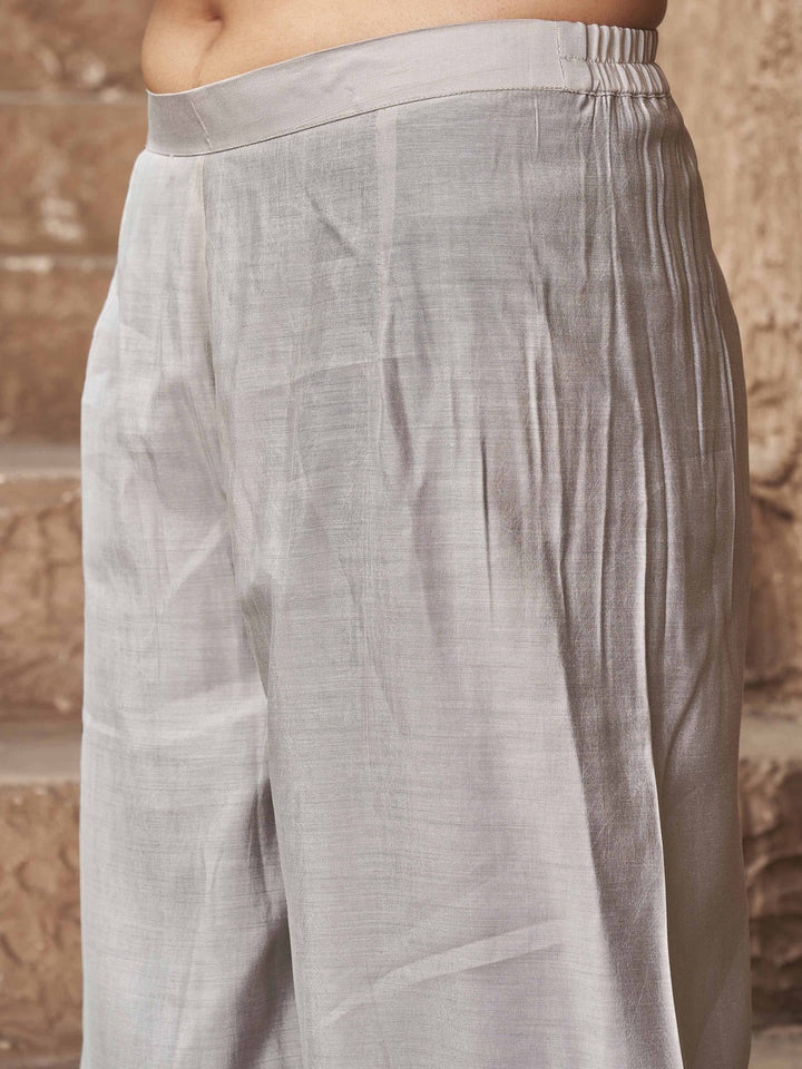 Grey-Silk-Blend-Green-Thread-Embroidered-3-Piece-Kurta-Set