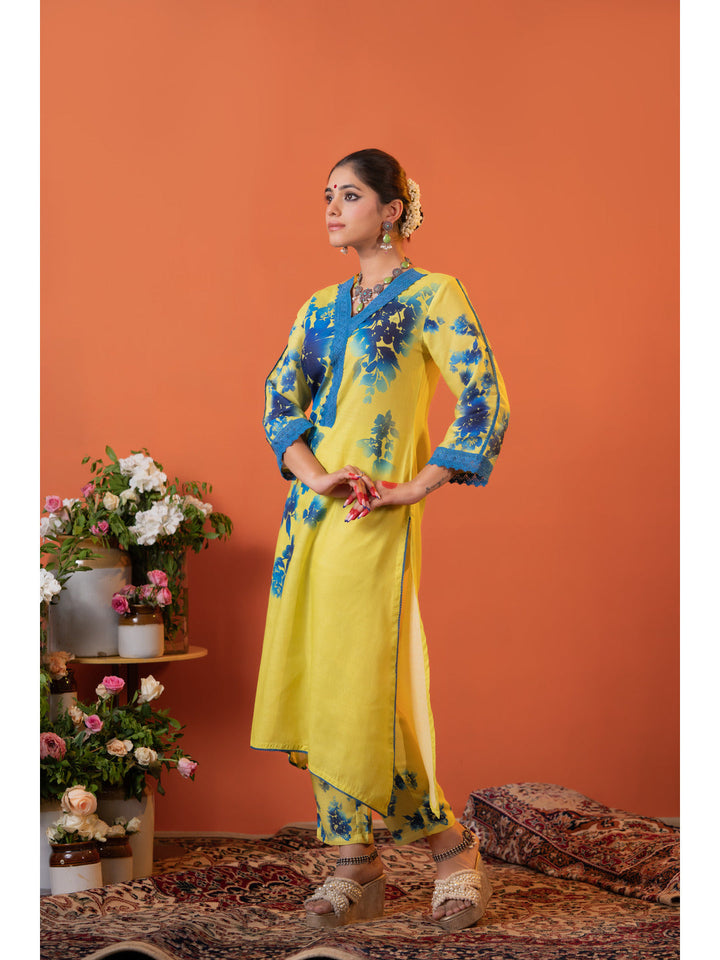 Yellow-Cotton-Blend-Floral-Printed-2-Piece-Kurta-Set