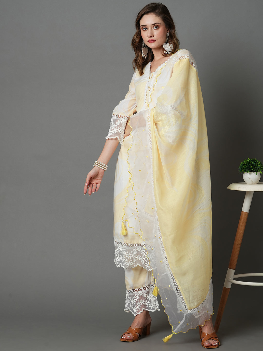 Yellow-Cotton-Printed-3-Piece-Kurta-Set