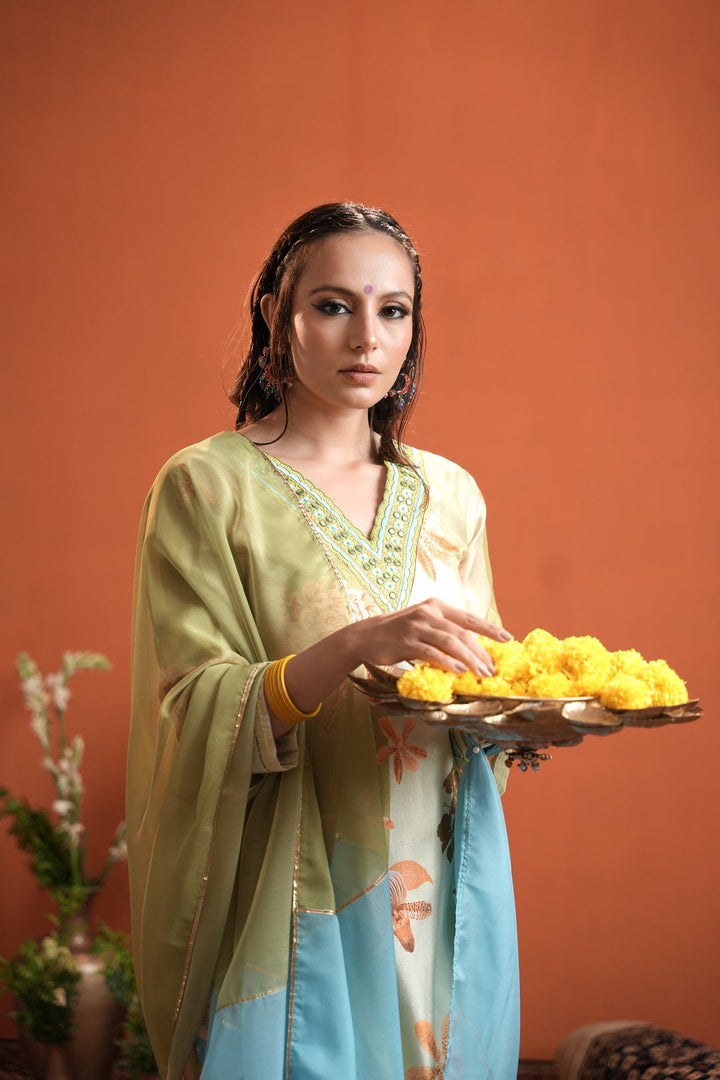 Olive-Green-Silk-Blend-Floral-Printed-3-Piece-Kurta-Set