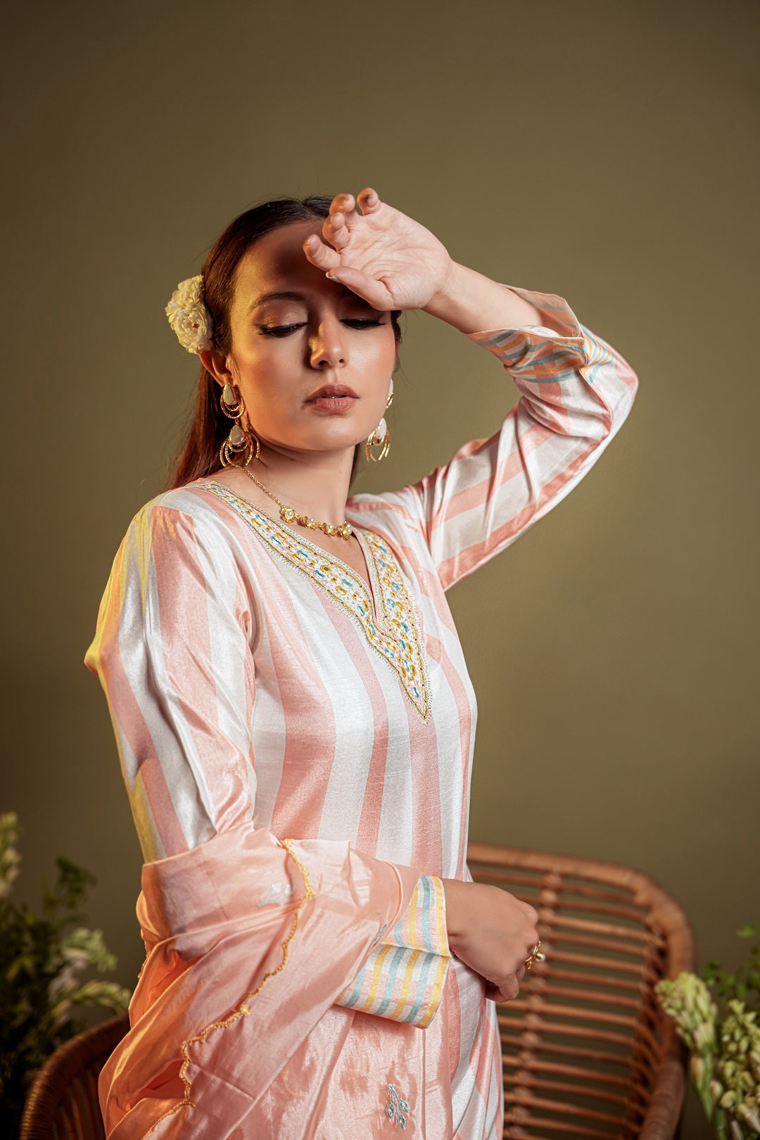 Peach-Silk-Blend-Stripe-Printed-3-Piece-Kurta-Set