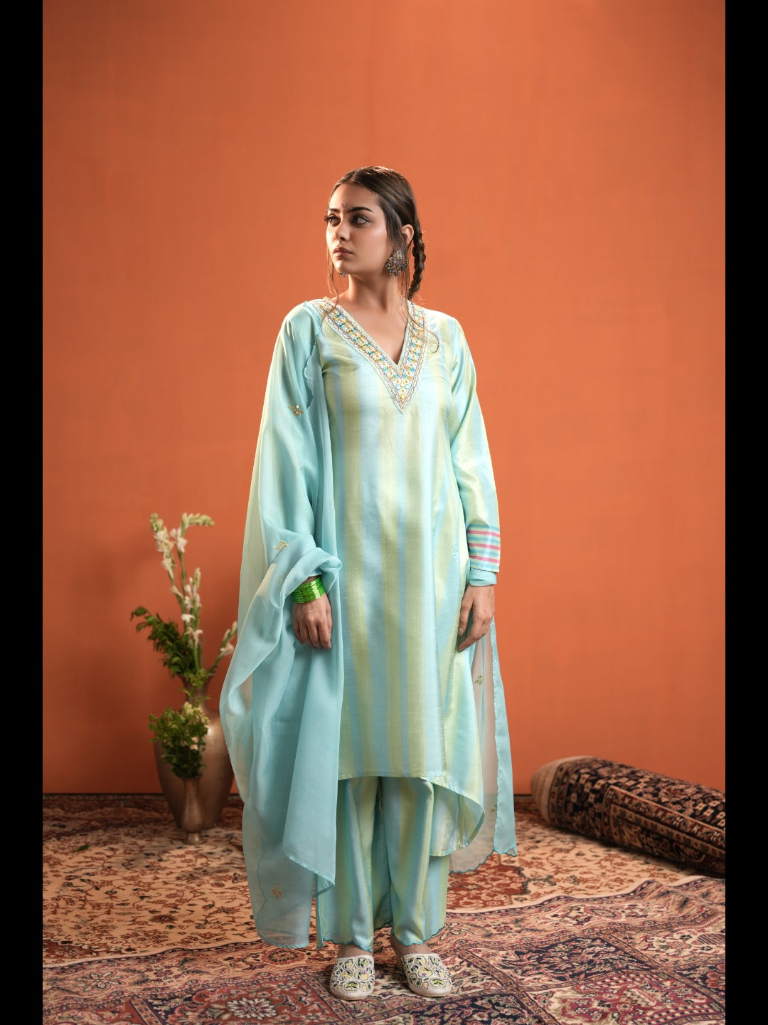 Green-Silk-Blend-Stripe-Printed-3-Piece-Kurta-Set