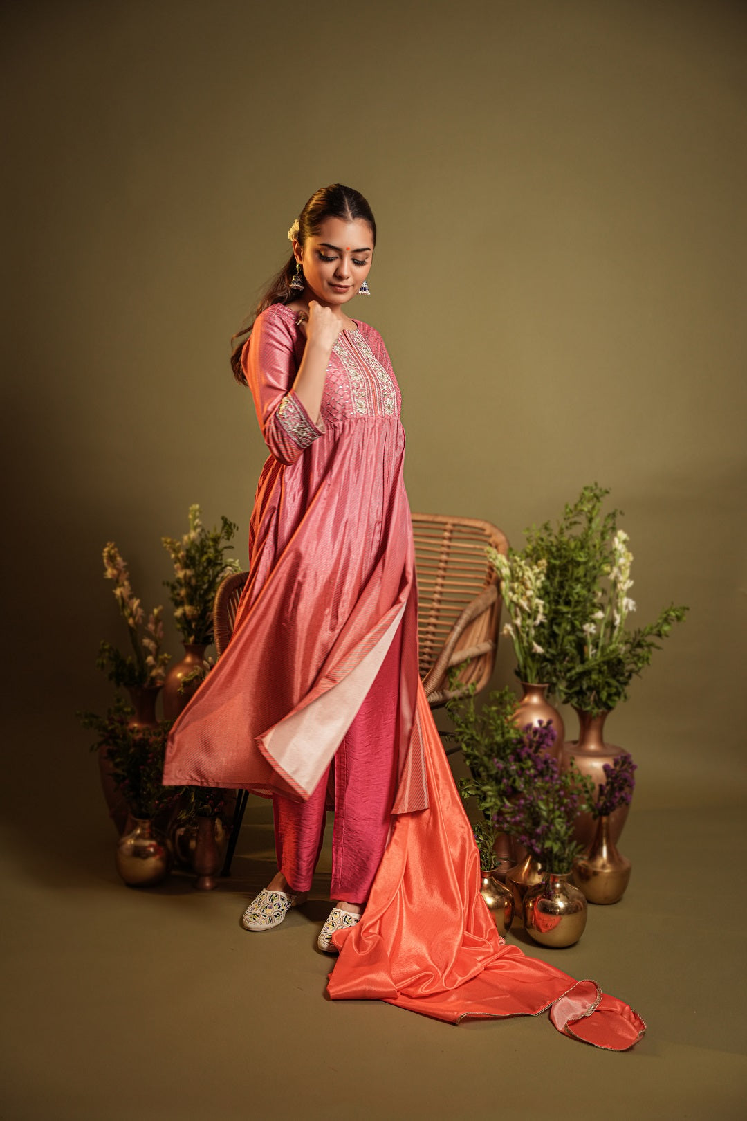 Pink-Silk-Blend-Ombre-Printed-3-Piece-Kurta-Set