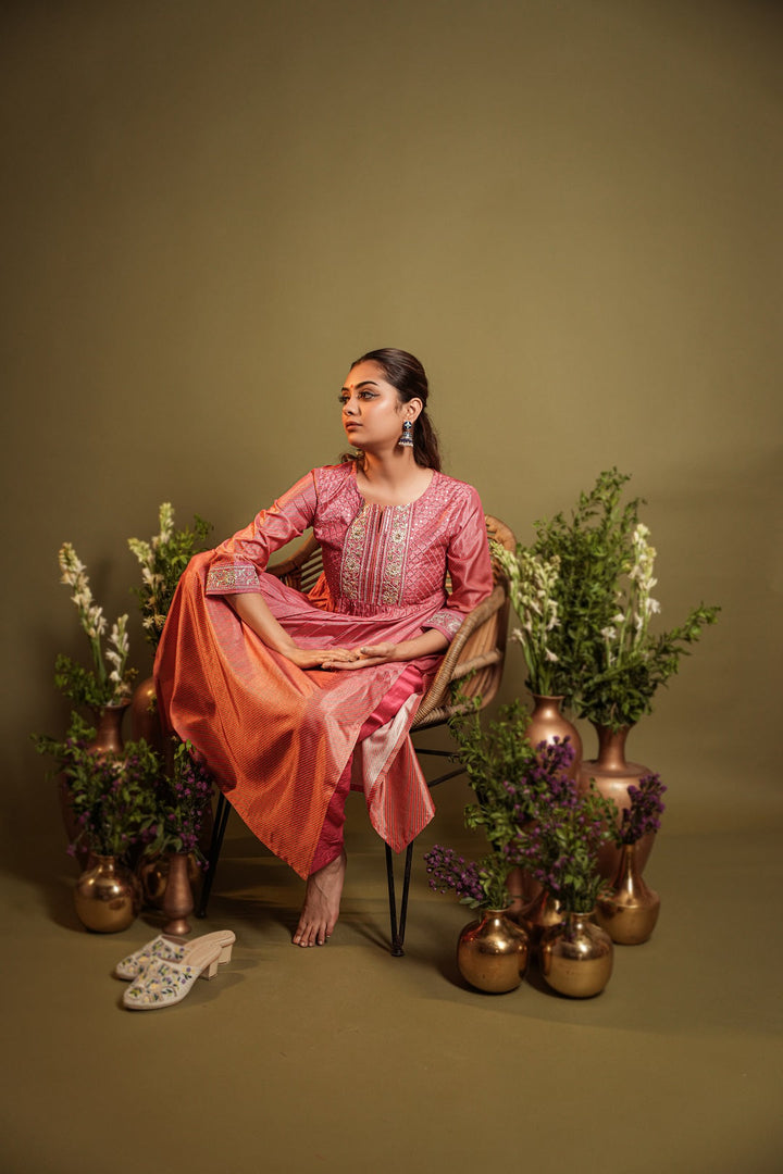 Pink-Silk-Blend-Ombre-Printed-3-Piece-Kurta-Set