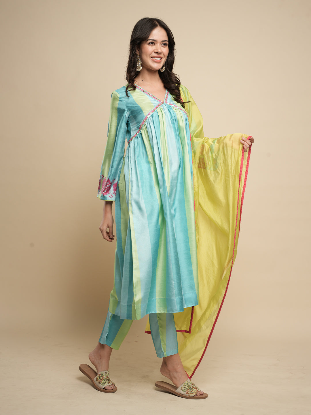 Blue-&-Green-Silk-Blend-Printed-3-Piece-Kurta-Set