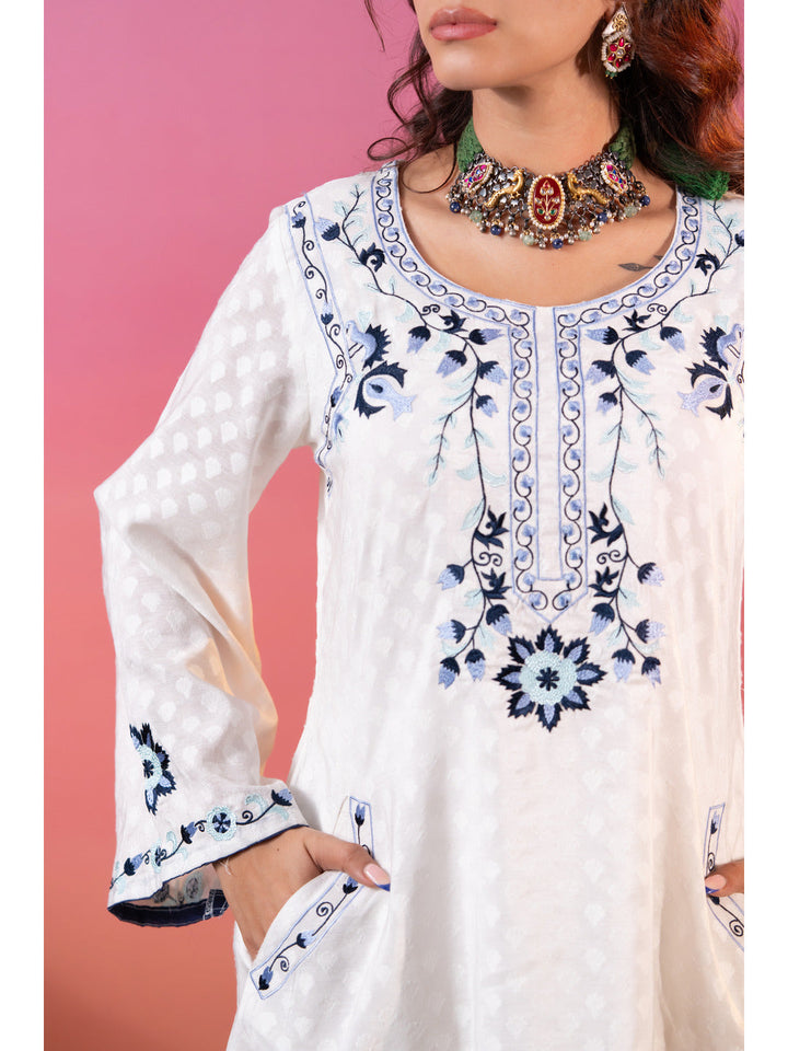 White-Cotton-Blend-Embroidered-3-Piece-Kurta-Set